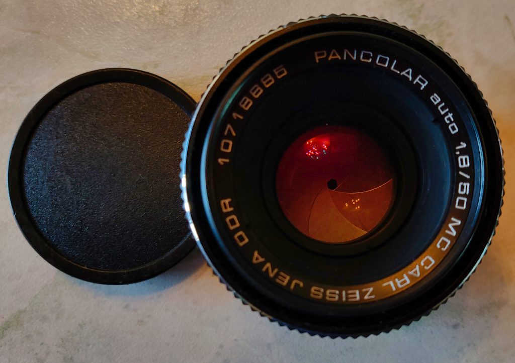 Carl Zeiss Jena Pancolar 50mm F1.8 - Front lens
