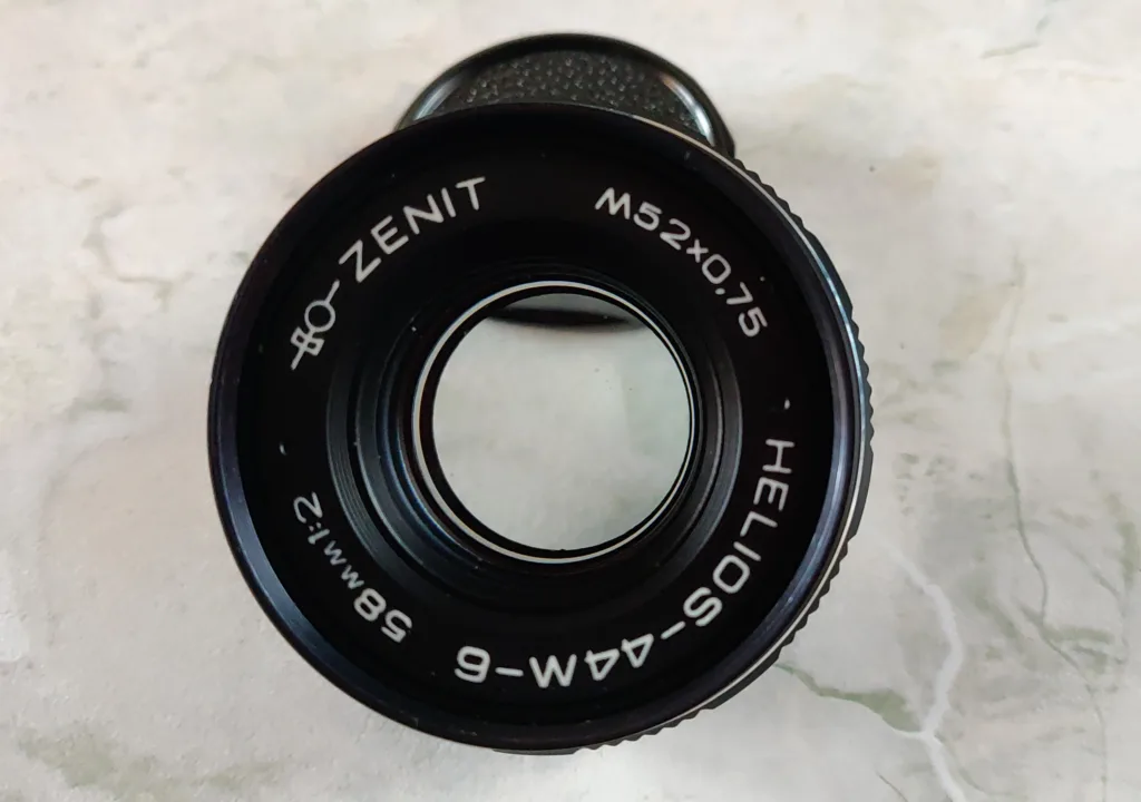 Helios 44M-6, 58mm F2.0 - Front lens