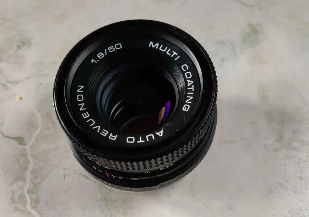 Revuenon 50mm F1.8 - Front lens